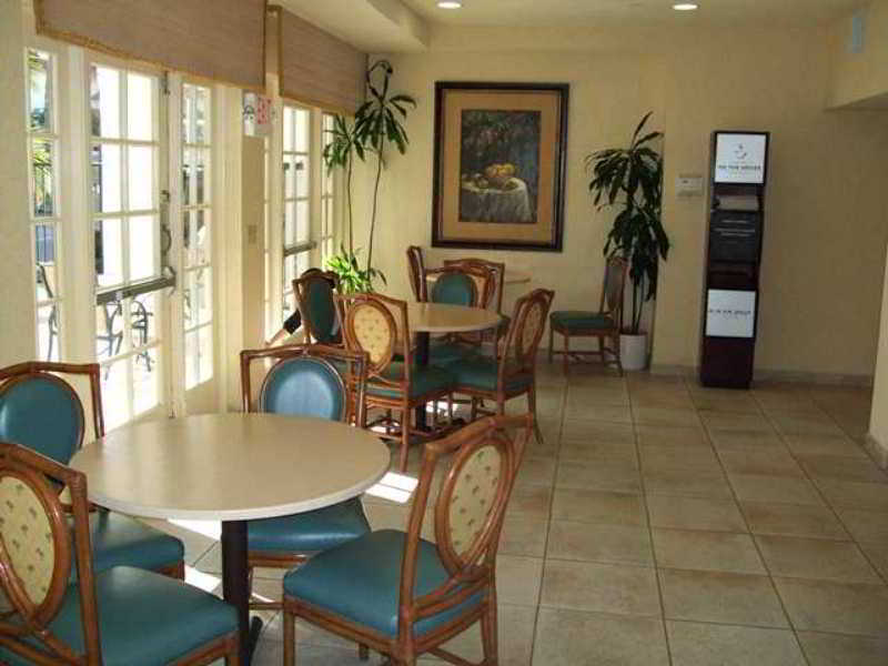 Hampton Inn & Suites San Clemente Restaurant photo